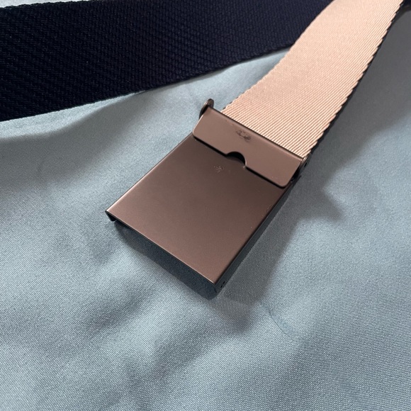 Men’s under Armour belt - Picture 5 of 6